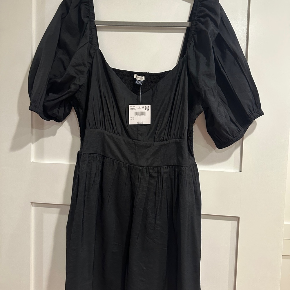 American Eagle Outfitters Black Puff Sleeve Romper